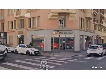 local commercial 202 m²