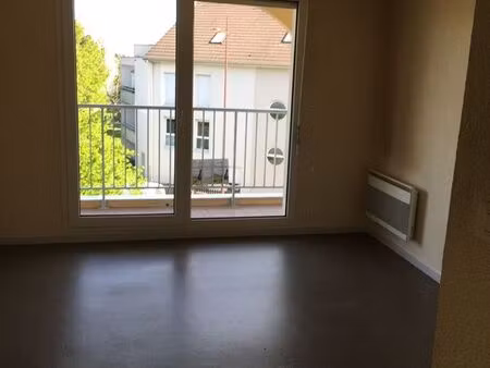 studio à louer à chevigny st sauveur 21800