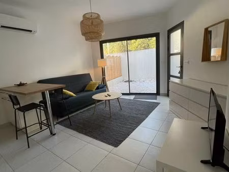 loue studio meuble 23m2 620 euros mensuel charges comprises