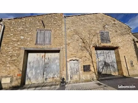 maison 4 pièces 375 m²