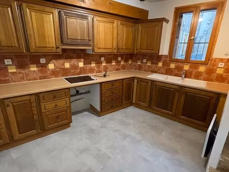 maison de village meublé 110m2 630 cc