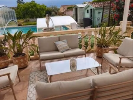 villa grand jardin piscine