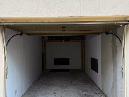 loue garage