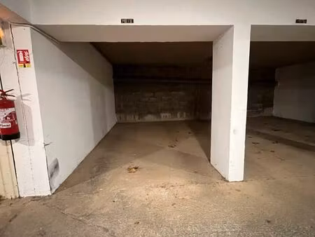 parking sous terrain centre port cap agde