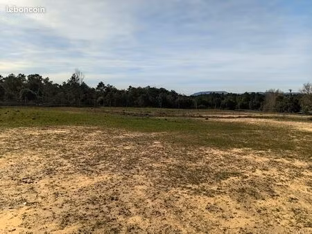 terrain agricole de 14000m2 prix 15 mille euro a 5 minute du lac du salgou coter octon ent