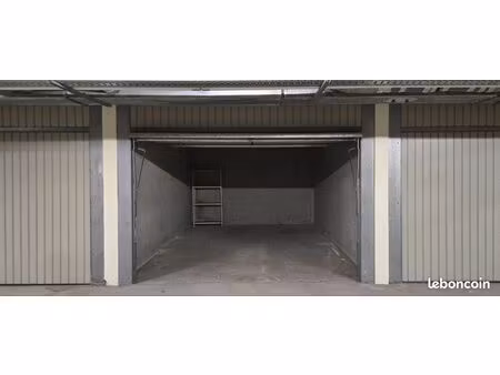 garage sous-sol fermé