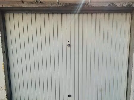 garage à louer celleneuve