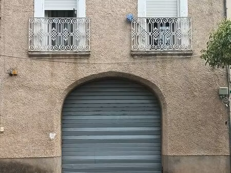 place parking dans garage fermé