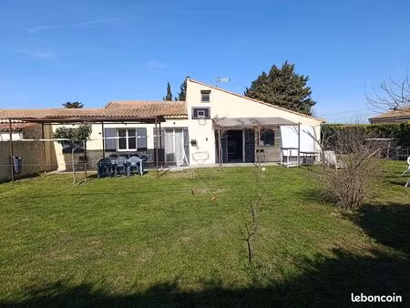 à vendre 2 maisons saint victoret