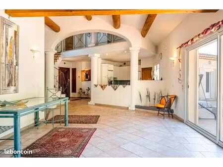 villa 20 km aix en provence