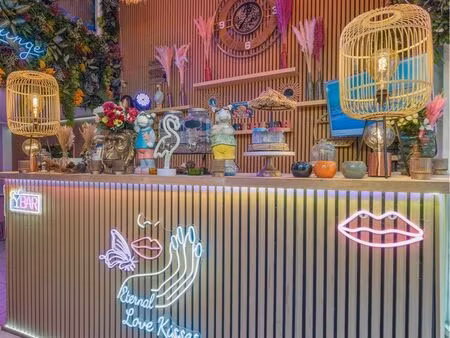 restaurant lounge chicha