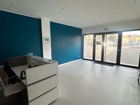 local commercial 93m2
