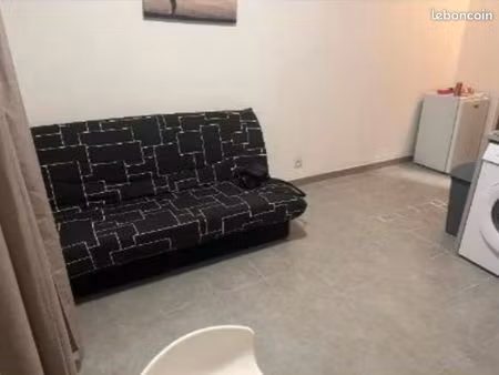vend studio juvignac