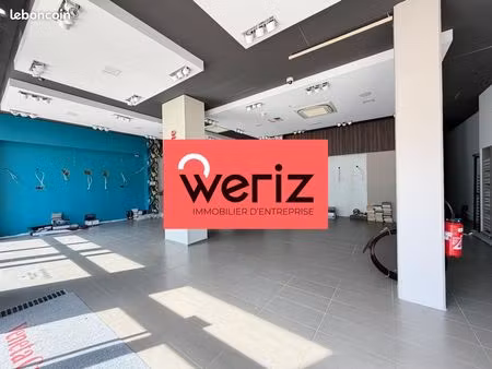bureau 636 m²