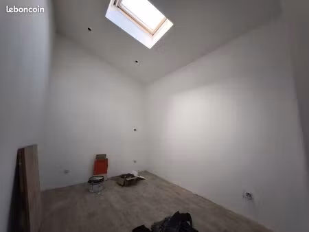studio 4 pièces 56 m²