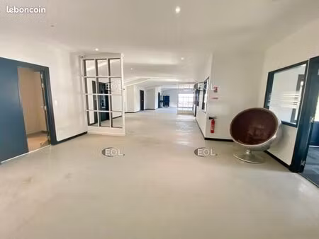 local d'activité 1 500 m²