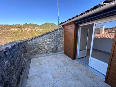 maison de village rénovée 49 m² avec terrasse