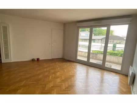 location appartement  63.38 m² t-3 à meudon  1 637 €