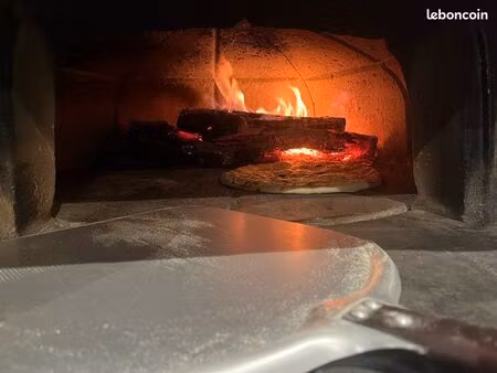 pizzeria au feu de bois