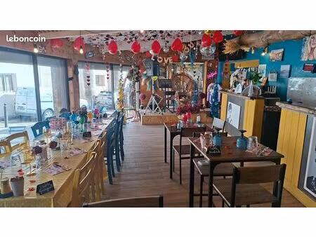 restaurant bar dans une calanque