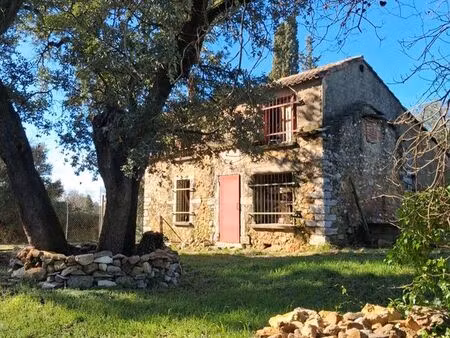 petit coin de paradis au bord d’hérault : mas authentique sur près d'un hectare