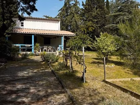 ◊ mazet cadastré de 28 m² sur une magnifique parcelle arborée de 1020 m²