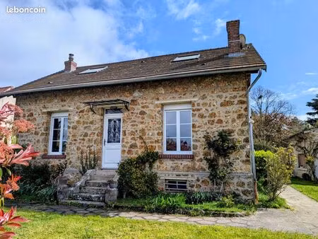 maison 7 pièces 145 m²