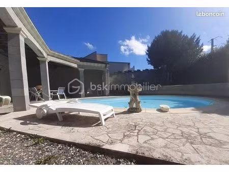 maison 7 pièces 400 m²