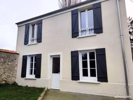 maison de village 4 pièces 74 m²