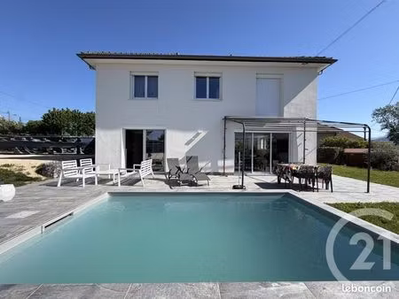 maison 5 pièces 132 m²