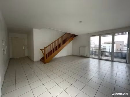 duplex 4 pièces 85 m²
