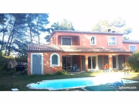 location venelles 13770