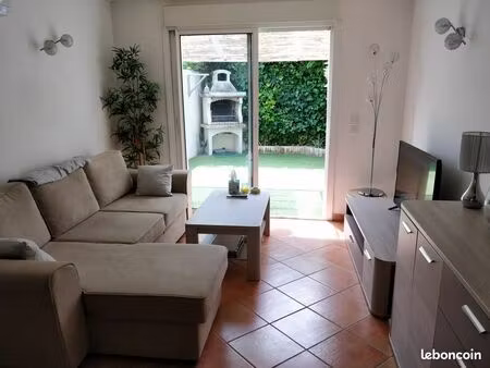 charmant t3 duplex climatisé avec jardinet et 2 parking secteur rascas
