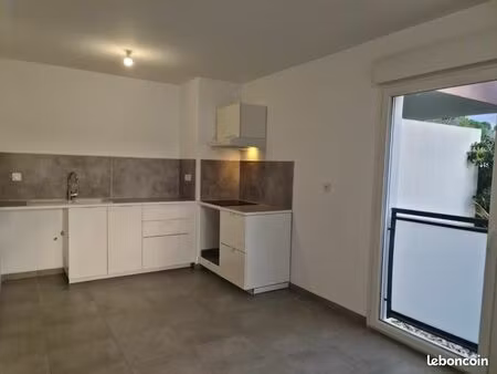 t3 chateau gombert residence la meridienne