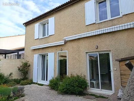 villa 4 ch + studio  lotissement calme et sûr  jardin arboré  sans vis à vis