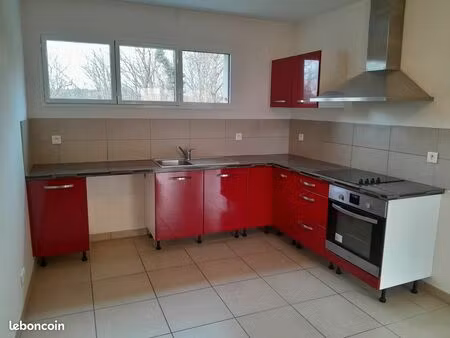 appartement t3 à louer à beynat 19