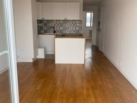 appartement f2/3- refait à neuf