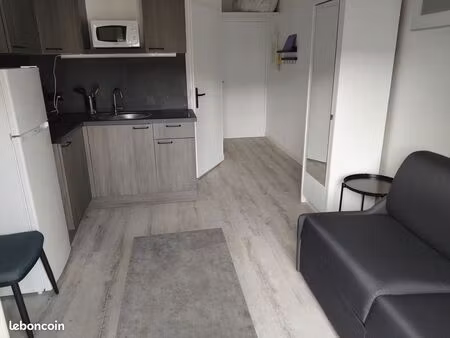 studio meublé tout confort + parking