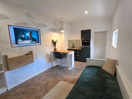 super studio
