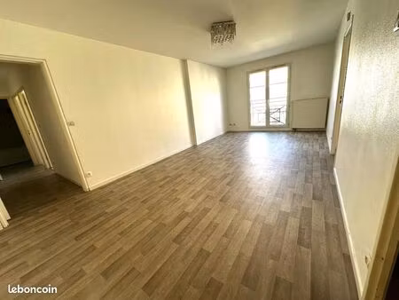 appartement 3 pièces 65 m²