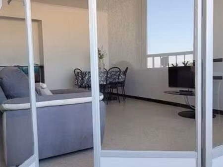 location appartement meublé situé au centre est de la ville