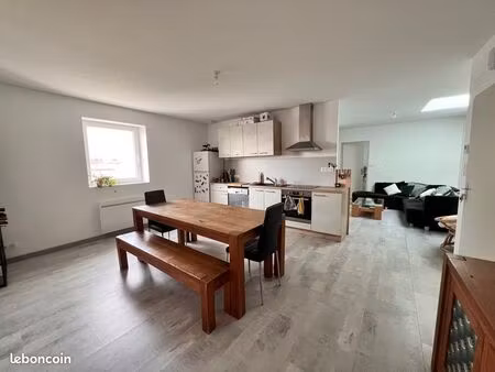 maison de bourg rénovée 3 pièces 65 m2 st michel mont mercure