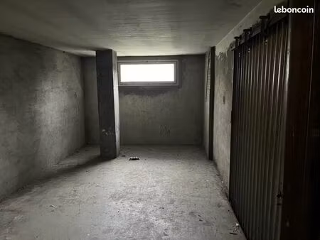 garage 16m2 soupetard / côte pavée
