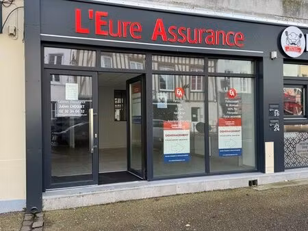 local commercial centre-ville breteuil