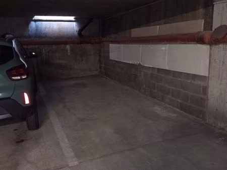place de parking souterrain en location cronenbourg