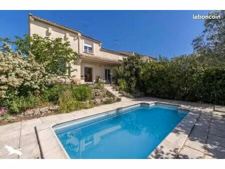 villa 5 pièces 110 m²