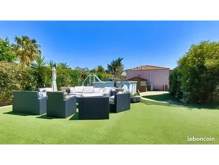 propriété 11 pièces 257 m²