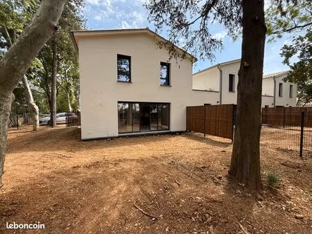 villa neuve f4 terrain de 727m²