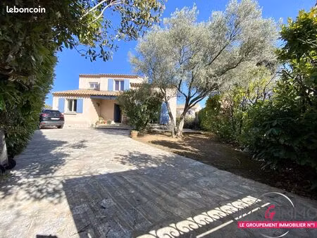 villa 5 pièces 163 m²