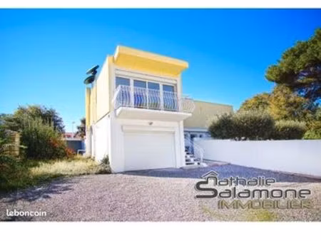 villa f5 et 2 appartements f1 avec jardinets